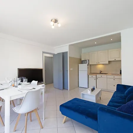 アパート 2 Pieces Avec Balcons, Parking Exterieur マントン