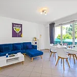2 Pieces Avec Balcons, Parking Exterieur *