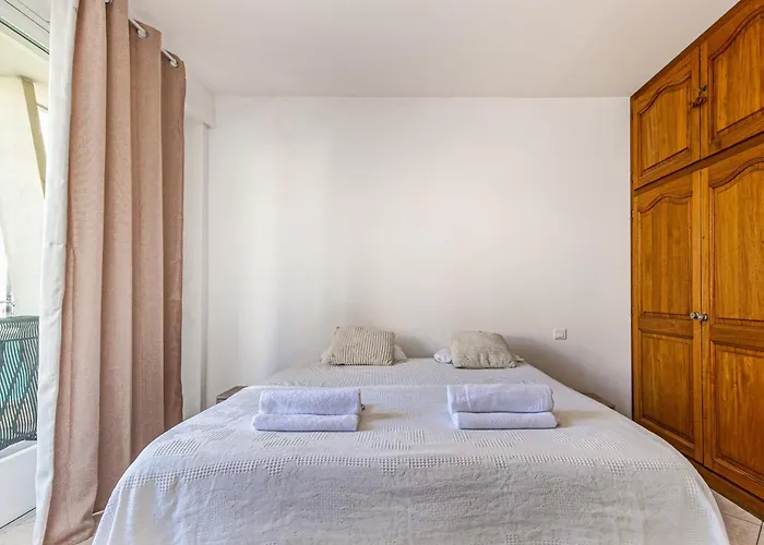 Apartment 2 Pieces Avec Balcons, Parking Exterieur