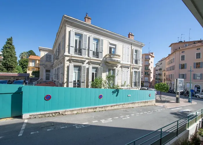 Διαμέρισμα 2 Pieces Avec Balcons, Parking Exterieur